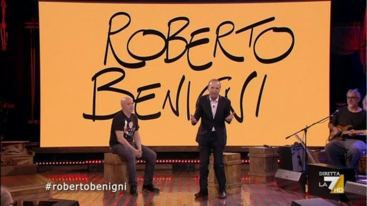 Roberto Benigni e l’urlo contro la guerra a Propaganda Live: “È insopportabile all’animo umano”