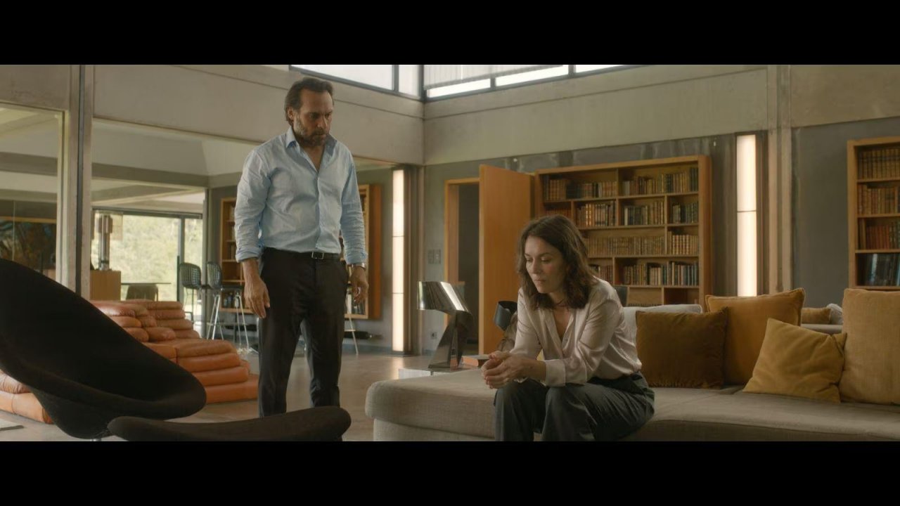 La casa dei misteri da stasera su Rai 2: la trama e il cast della miniserie thriller francese