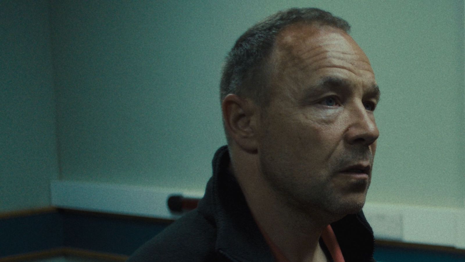 Stephen Graham in una scena di Adolescence
