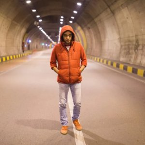 Buonanotte a Teheran - Critical Zone: una sequenza