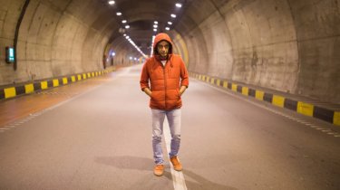 Ali Ahmadzade Set Buonanotte A Theran Critical Zone