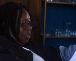 Whoopi Goldberg e Alec Baldwin nel trailer del thriller Atrabilious