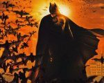 I 20 anni di Batman Begins, il cinecomic che ha ridefinito le origin stories
