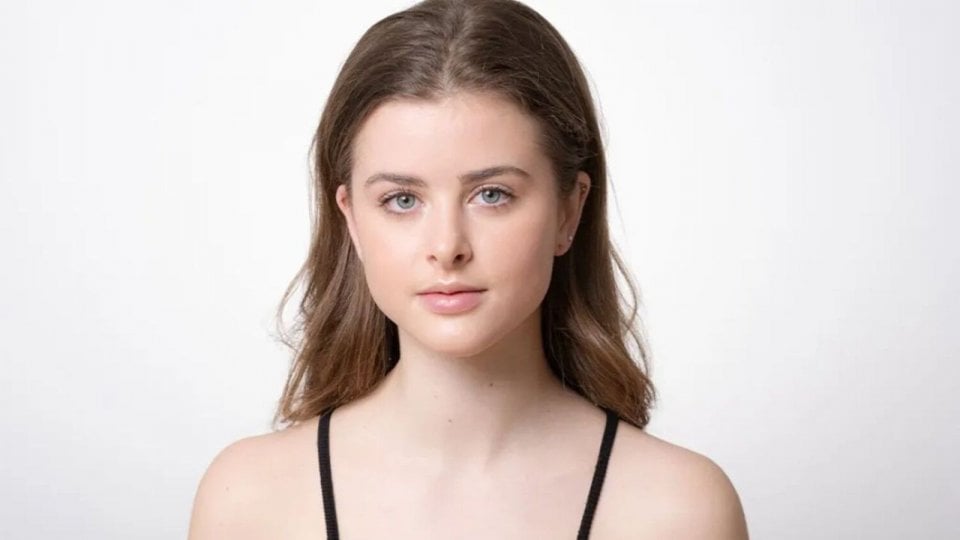 Mia Lardner Lucia Larrea