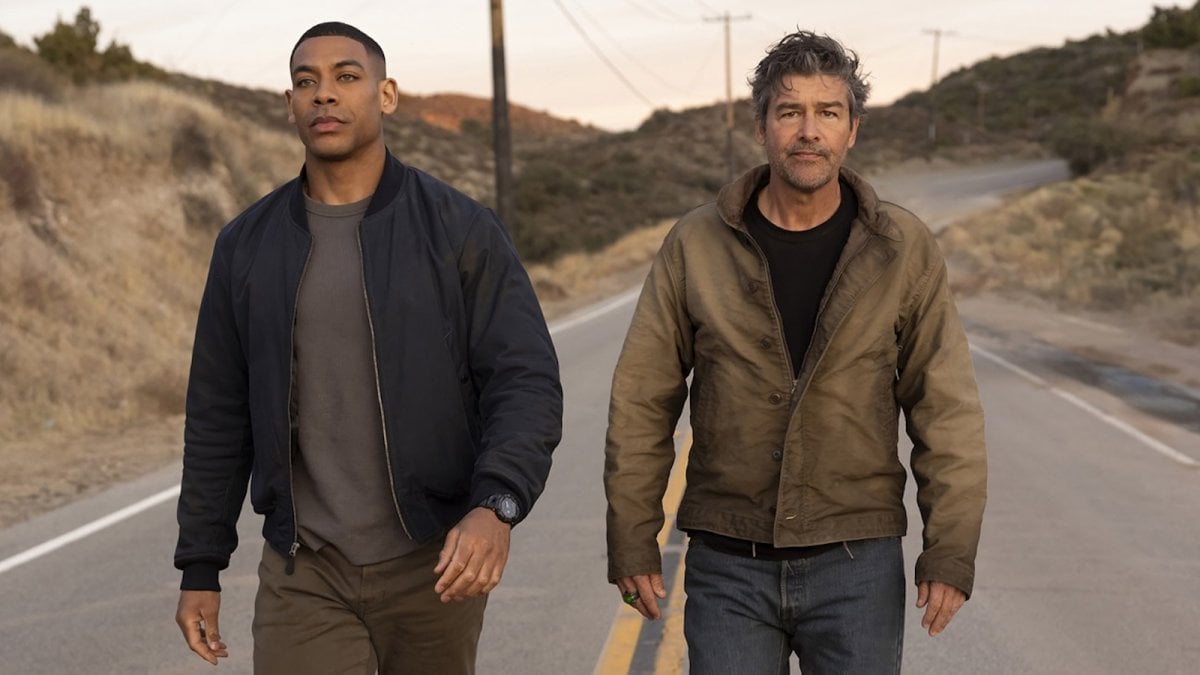 lanterns la recensione una gran bella sorpresa nel segno di true detective da Movieplayer.it lanterns la recensione una gran bella sorpresa nel segno di true detective