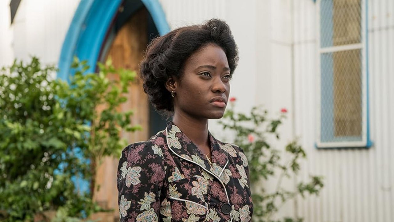 Shantol Jackson in Delitti in Paradiso interpreta Naomi Thomas