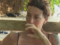 Isola dei famosi: 'Non hai fatto nulla in 25 anni', Giarrusso attacca Cristina Plevani e la fa piangere