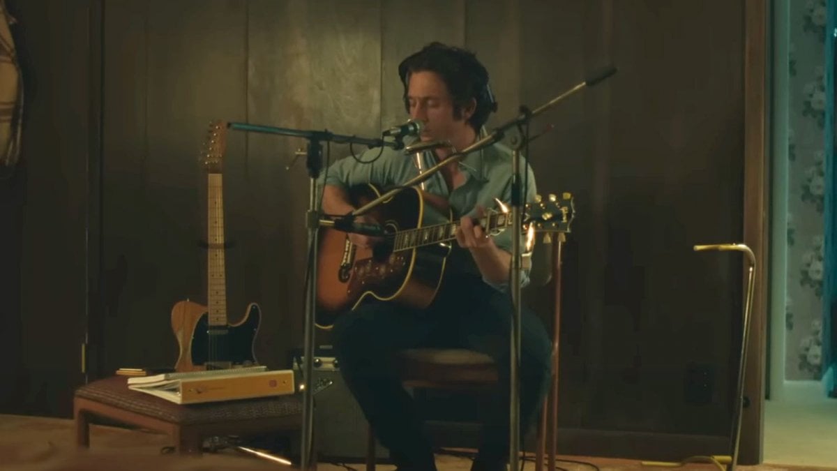 Bruce Springsteen su Jeremy Allen White: "Sul set di Liberami dal Nulla è stato incredibilmente tollerante" Bruce Springsteen su Jeremy Allen White: "Sul set di Liberami dal Nulla è stato incredibilmente tollerante"