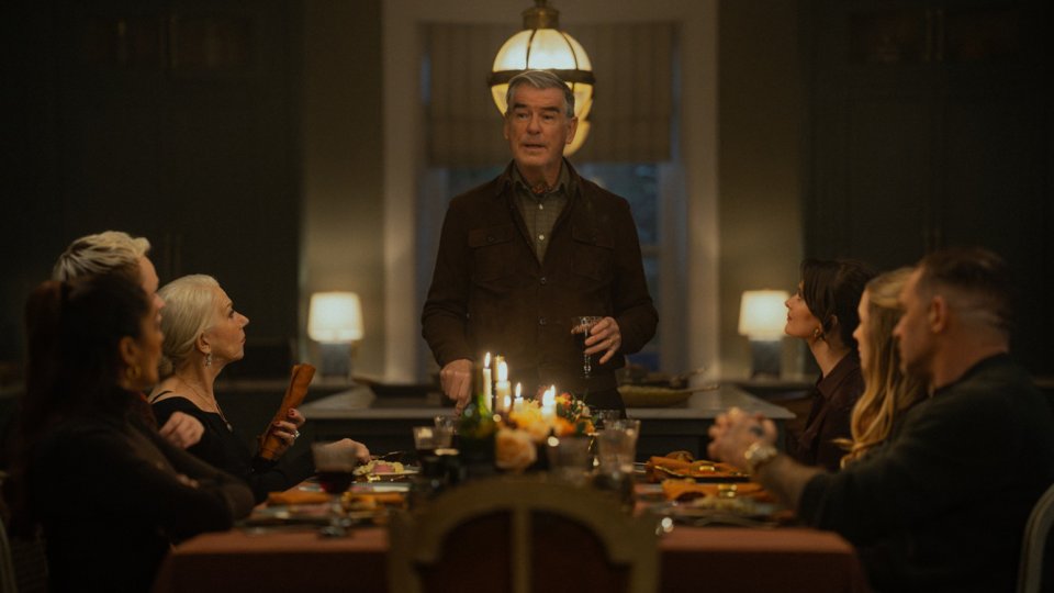 Mobland Cast Scena Cena Famiglia Serie Tv Parammount Plus