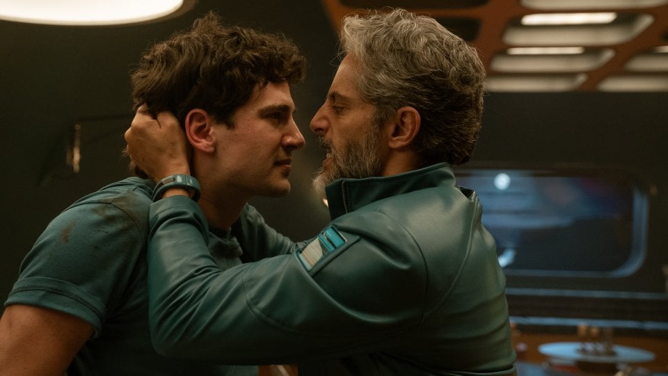 Il Rifugio Atomico Scena Scontro Serie Tv Netflix