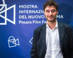 Lino Guanciale presenta il corto In the Box a Pesaro: 'Produrre oggi è un gesto di resistenza'