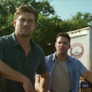 The Waterfront: Jake Weary con Rafael L. Silva