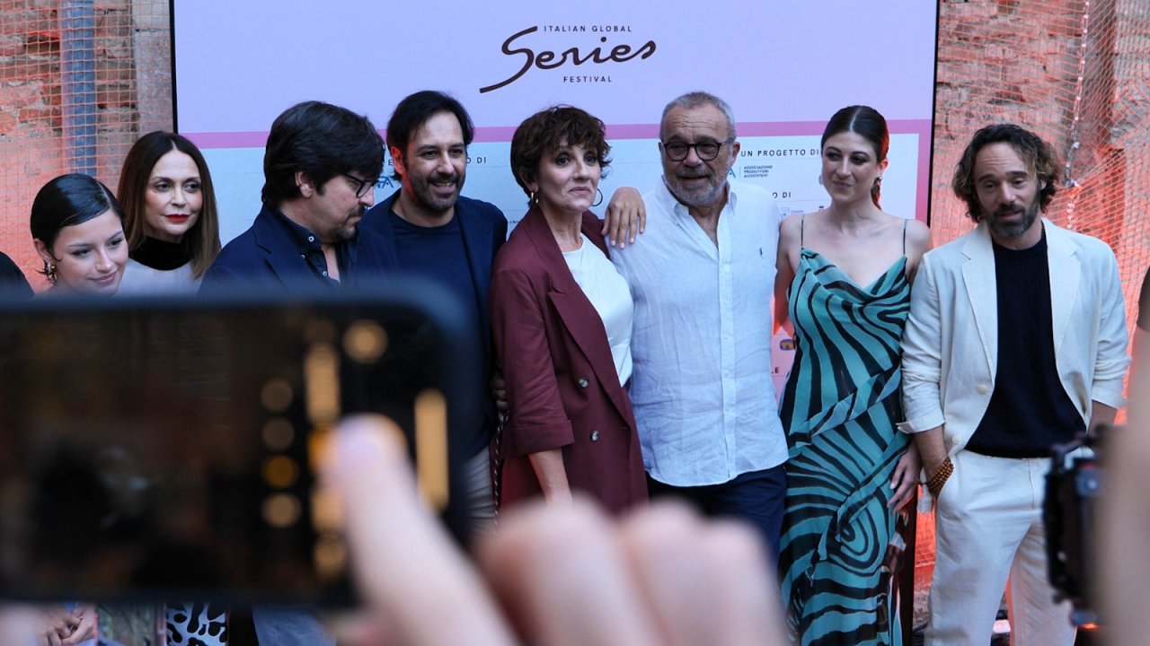 Il cast de I Cesaroni 7