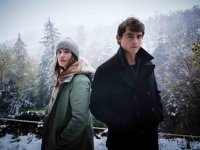 Stasera su Rai 2 Il Lago della vendetta: trama e cast del giallo francese in prima visione TV