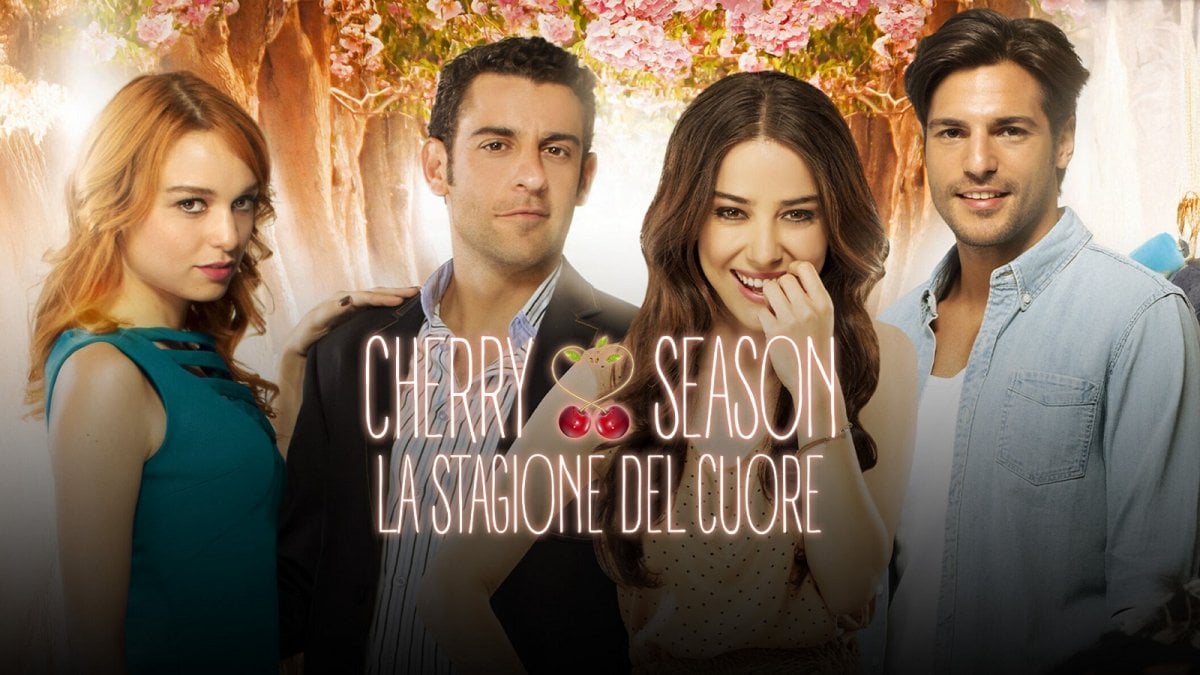 Cherry Season, la dizi turca con Özge Gürel torna su Mediaset a grande richiesta: ecco quando e dove Cherry Season, la dizi turca con Özge Gürel torna su Mediaset a grande richiesta: ecco quando e dove