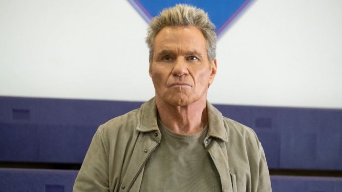 Cobra Kai: l'attore Martin Kove accusato di aver morso la collega Alicia Hannah-Kim a una convention