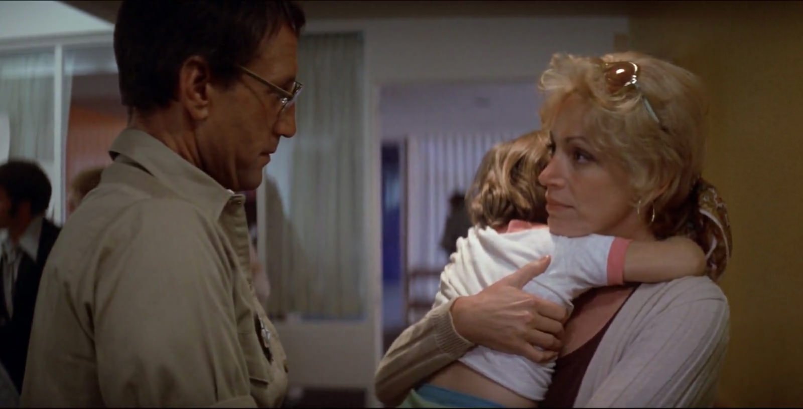 Una scena del film Lo squalo di Steven Spielberg