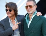 Brad Pitt e Tom Cruise, l'abbraccio tra le star di Intervista col vampiro alla première di F1