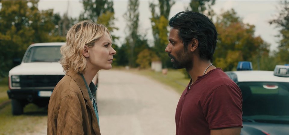 Estranei Elena Radonicich Kelum Giordano Sequenza Serie Tv Rai