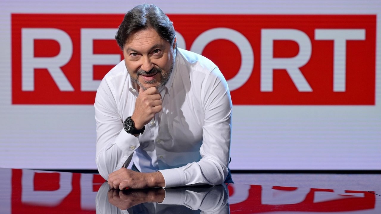 Sigfrido Ranucci nello studio di Report