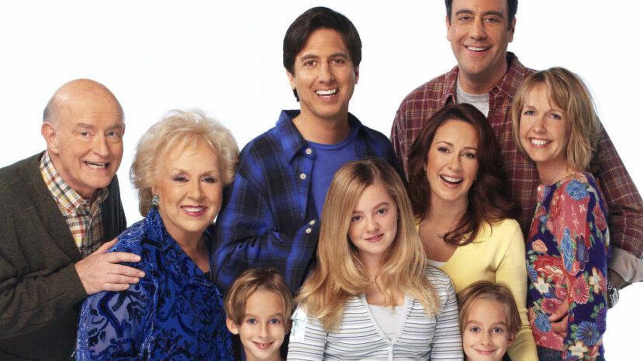 Il cast principale di Tutti amano Raymond