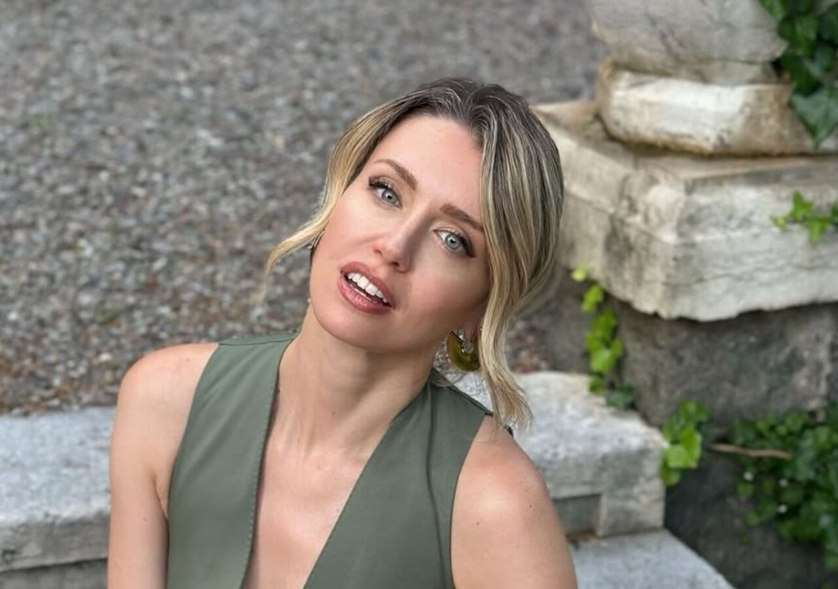 Elena Barolo su Antonino Spinalbese a La Volta Buona: "Lui è un gran figo, con Alessandro Martorana è finita" Elena Barolo su Antonino Spinalbese a La Volta Buona: "Lui è un gran figo, con Alessandro Martorana è finita"