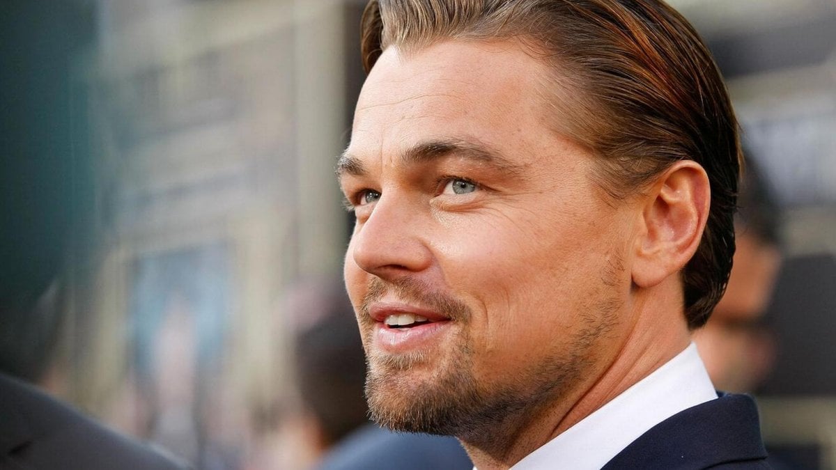 Leonardo DiCaprio, a Venezia per il matrimonio di Jeff Bezos, nasconde il volto ai fotografi Leonardo DiCaprio, a Venezia per il matrimonio di Jeff Bezos, nasconde il volto ai fotografi