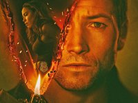 Smoke - Tracce di fuoco, la recensione: tanto fumo e molto arrosto per la serie con Taron Egerton