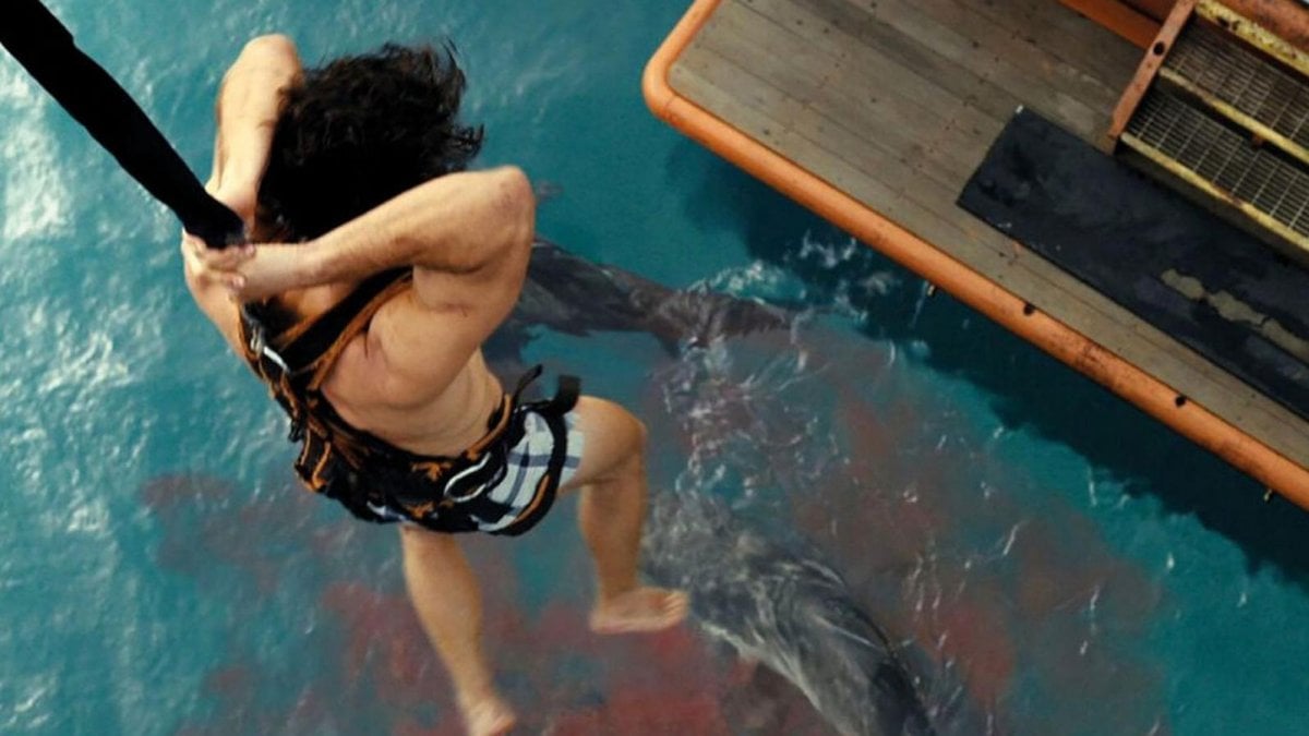 dangerous animals squali sangue e violenza in alto mare nel trailer italiano esclusivo