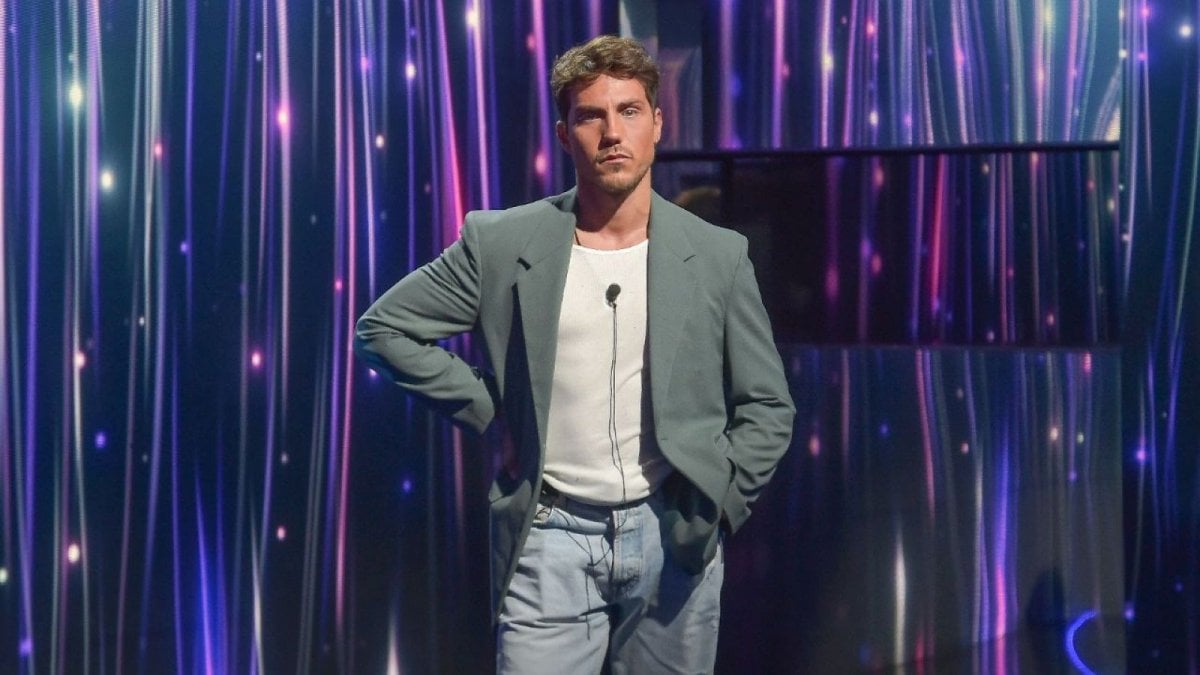 Daniele Dal Moro e Yulia si sono lasciati: perché è finita tra l’ex GF Vip e la ballerina Daniele Dal Moro e Yulia si sono lasciati: perché è finita tra l’ex GF Vip e la ballerina