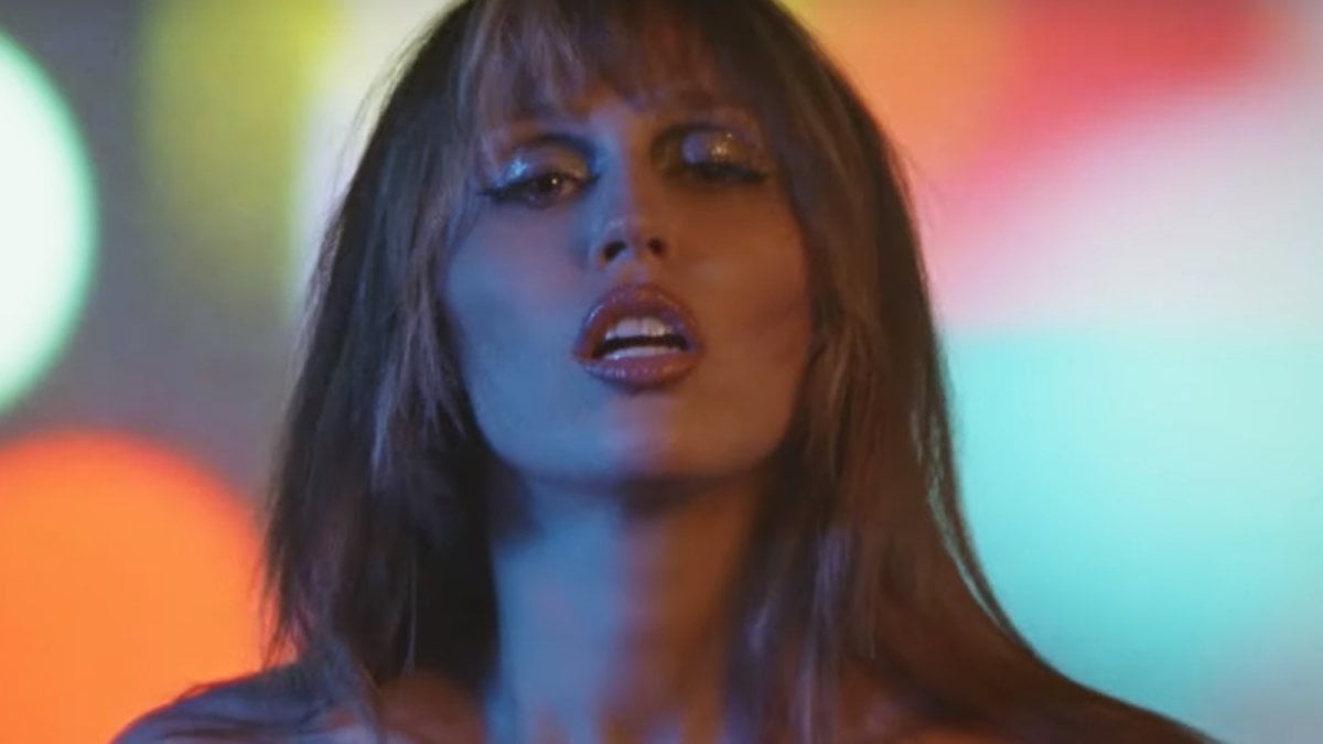 Miley Cyrus: Something Beautiful, il visual album ha un trailer e una data di uscita