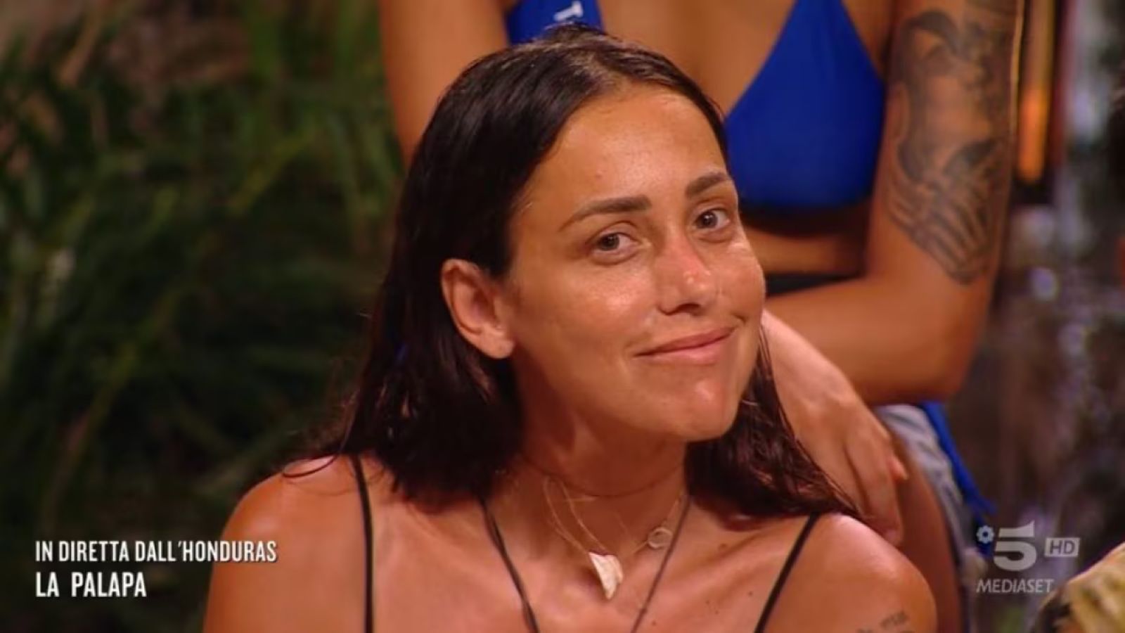 Teresanna Pugliese nella Palapa de L'Isola dei Famosi