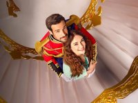 Un amore regale, la recensione: romanticismo a palazzo in una prevedibile rom-com