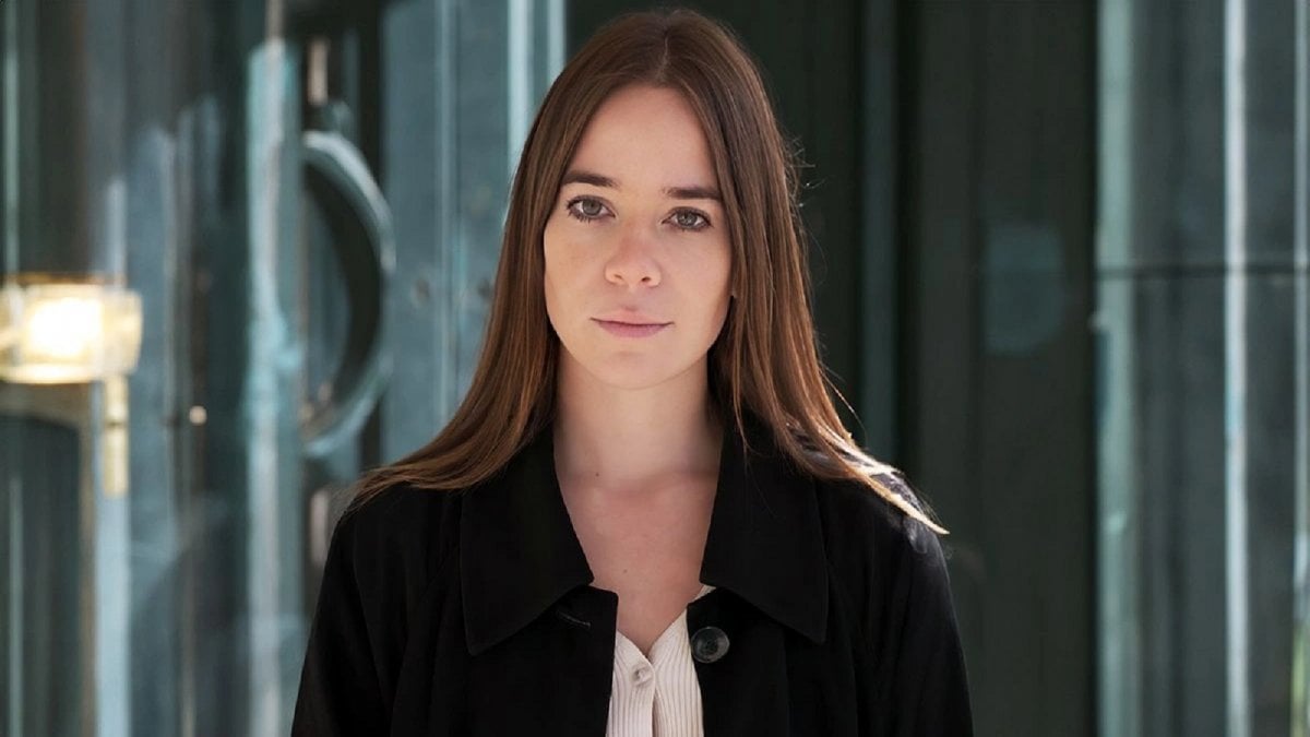 Un Posto al Sole, anticipazioni 2 luglio: Roberto e Marina capiscono di aver fatto un grave errore Un Posto al Sole, anticipazioni 2 luglio: Roberto e Marina capiscono di aver fatto un grave errore