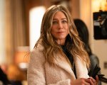 Jennifer Aniston sarà la star della serie tratta dal libro I'm Glad My Mom Died