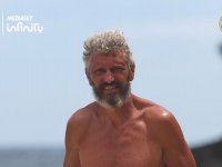 L'Isola dei Famosi, Omar Fantini esplode dopo la battuta di Adinolfi: 'Si è preso il lotto migliore'