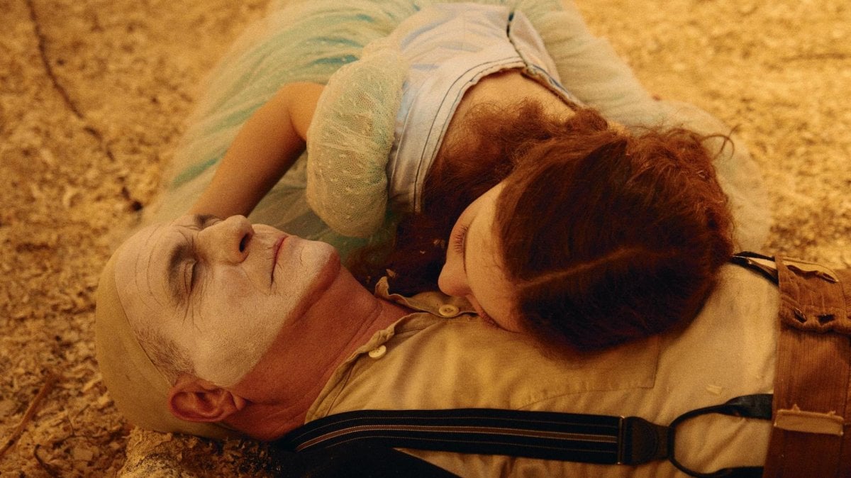 Incanto, recensione: Vittoria Puccini e Giorgio Panariello protagonisti di una fiaba gentile per i più piccoli