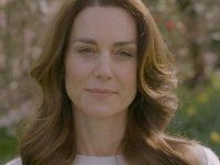 Kate Middleton dopo il cancro torna in pubblico e racconta la sua battaglia: 'Un percorso a zig zag'