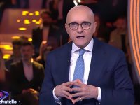 Grande Fratello, rivoluzione in arrivo: due edizioni nella prossima stagione e un nuovo conduttore
