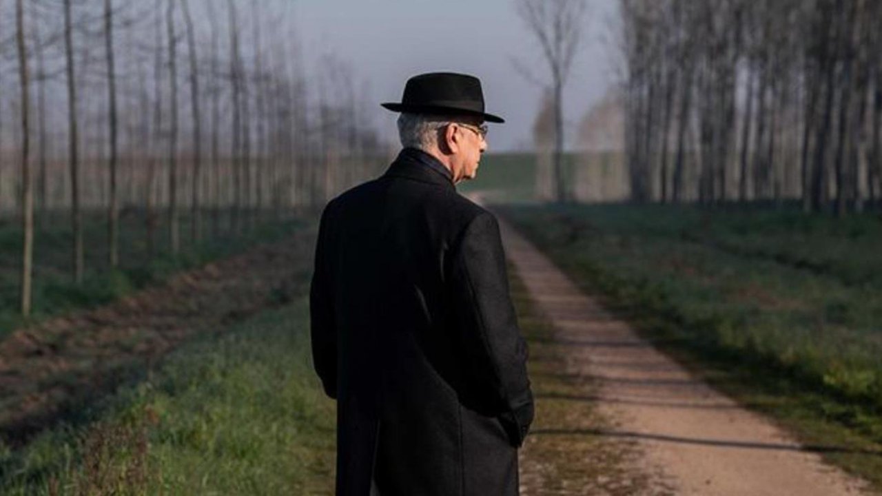 Toni Servillo in una scena de La grazia