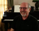 Mark Snow, compositore del tema musicale di X-Files, è morto a 78 anni