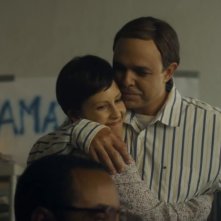 Bezos: La storia di un genio: una scena romantica