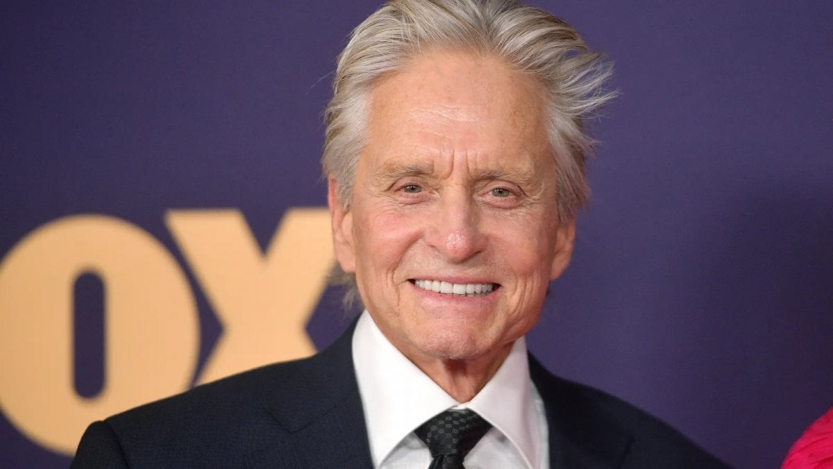Michael Douglas si ritira dalla recitazione dopo 60 anni: “Non ha intenzione di tornare”. Michael Douglas si ritira dalla recitazione dopo 60 anni: “Non ha intenzione di tornare”.