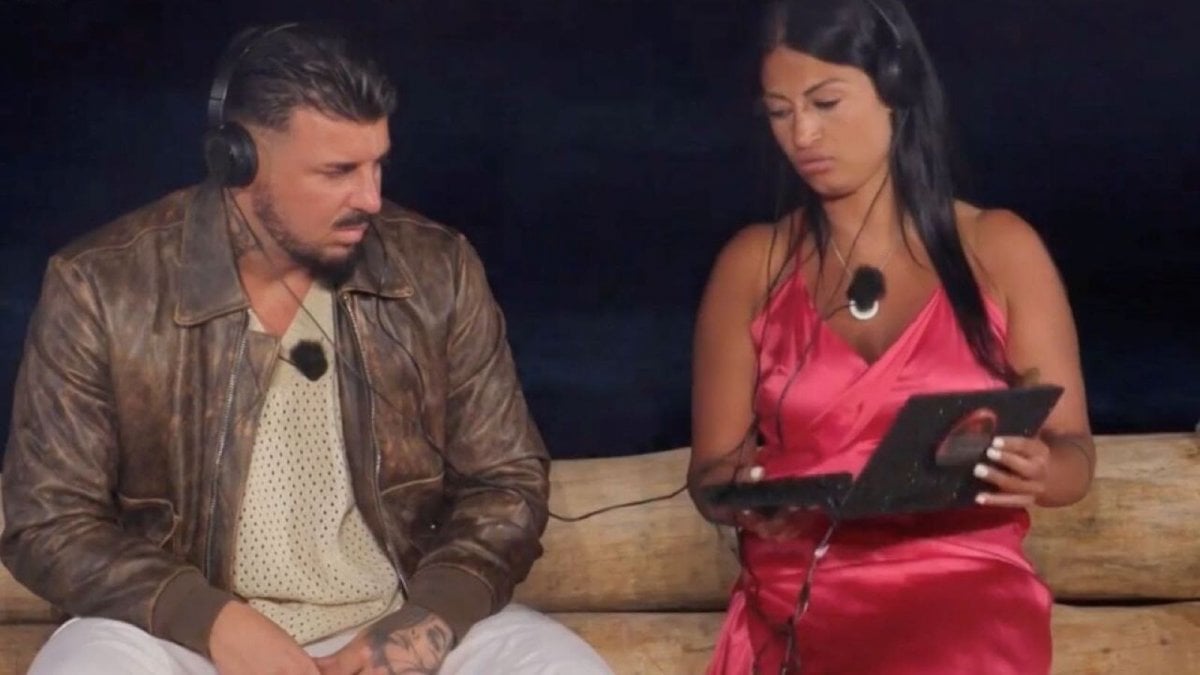 Temptation Island, Alessia replica a Lino dopo la rottura: “Quando finirai di dire cazz*te?” Temptation Island, Alessia replica a Lino dopo la rottura: “Quando finirai di dire cazz*te?”