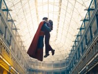 Superman supera i 400 milioni di dollari nel mondo, Jurassic World - La Rinascita sfiora i 650 milioni