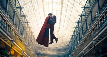Superman David Corenswet Rachel Brosnahan Kiss