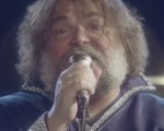 Jack Black ricrea il classico di Ozzy Osbourne 'Mr. Crowley' per il suo concerto d'addio