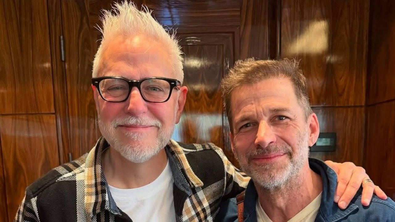 James Gunn e Zack Snyder in una foto insieme