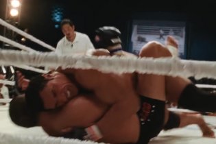 The Smashing Machine - Trailer italiano del biopic sportivo A24 con Dwayne Johnson ed Emily Blunt