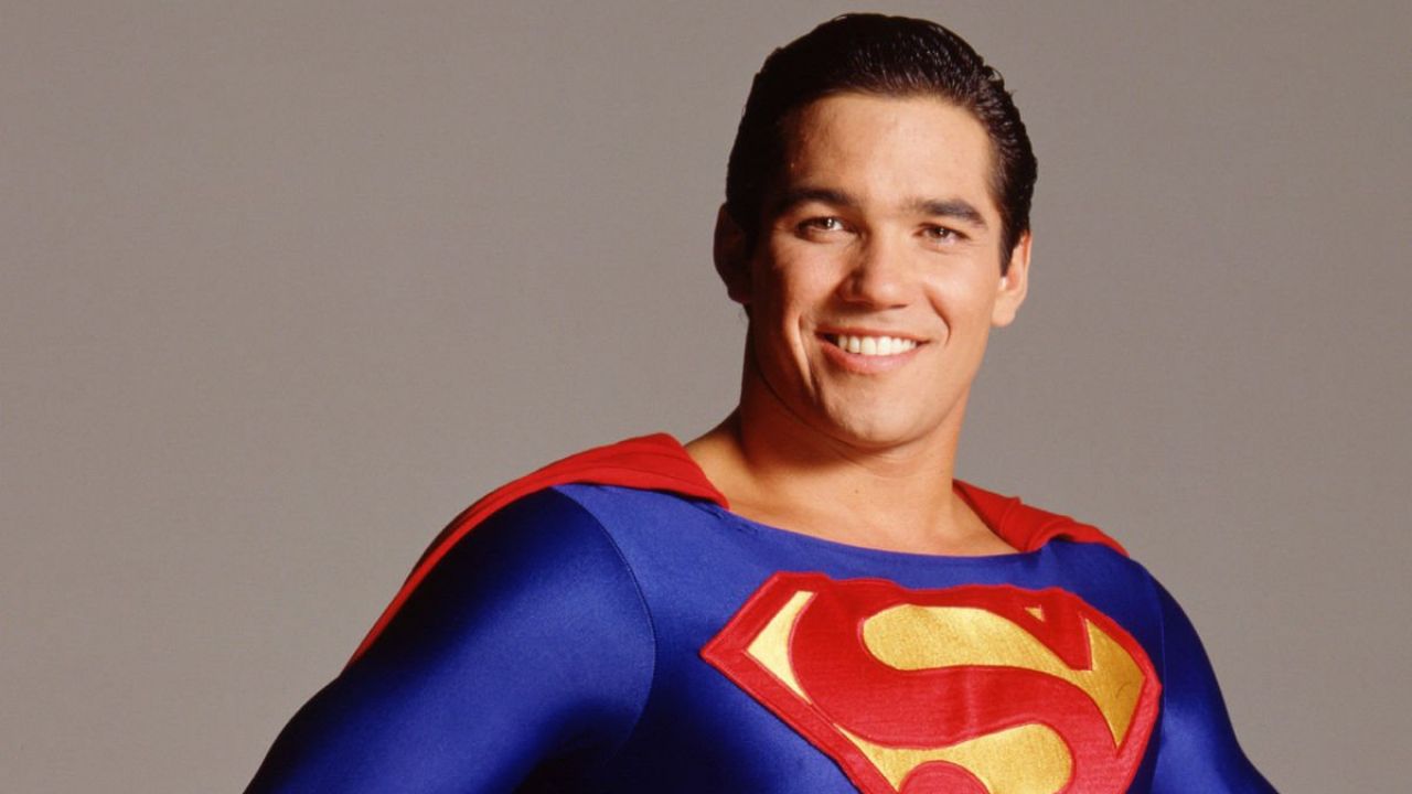 Primo piano di Dean Cain nel ruolo di Superman